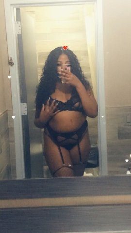 Brooklyn NY Female Escort — outcalls & car dates - 1