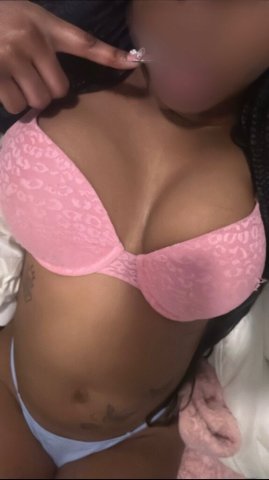 Outcall Female Escort — 48h Booking Only - 1