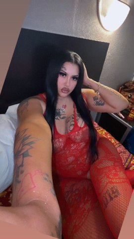 Long Island Female Escort — Outcalls & Car Fun - 1