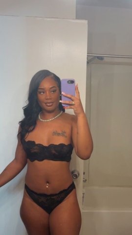 Long Beach CA Discreet Female Escort — Outcalls, Break Fast/Lunch/Dinner - 1