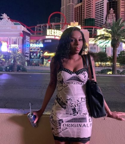 Las Vegas Female Escort — 22 incalls & outcalls (2 girls) with live verification - 1