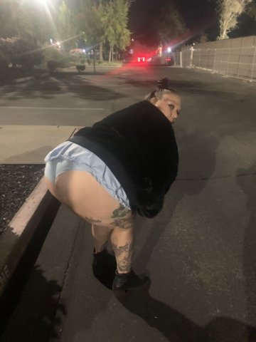 Sacramento CA Car Date Special — 34 BBW Princess Peach - 1
