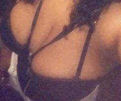 Minneapolis / St. Paul escorts - CarahMel Minneapolis Female Escort — massage & stroking, no BBJ/anal