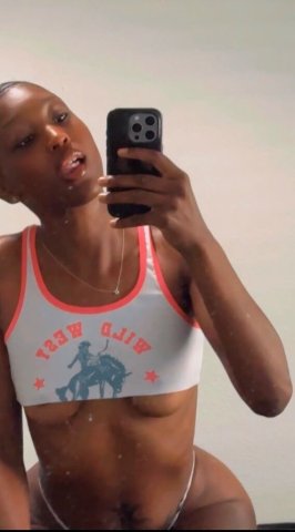 Las Vegas Female Escort — Natural slim athletic look, incall/outcall (no anal) - 1