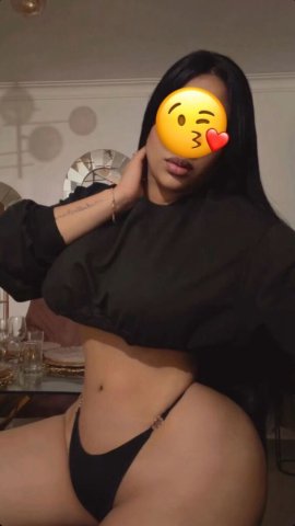 Latina Nalgona Female Escort in Orange County — Full GFE (Incall) - 1