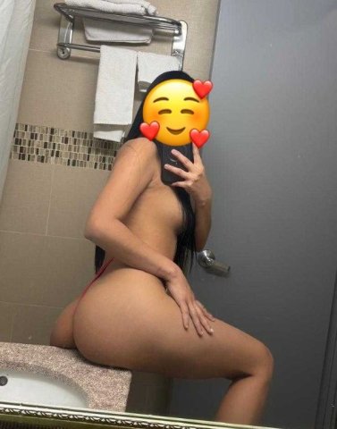 Bronx Natural 24-Year-Old Female Escort — Flirty In-Call Only - 1