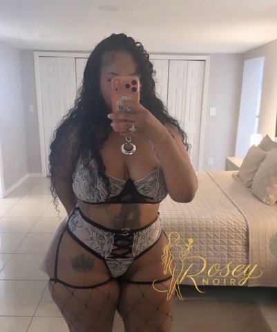 North Jersey Female Escort — 28, “A1 service” & real incall/at-your-place options - 1