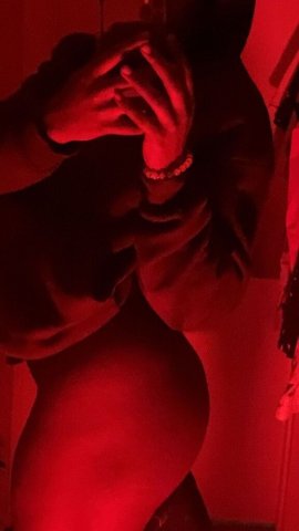 Thick chocolate escort in Valdosta, GA — discreet incalls, discreet premium vibe - 1