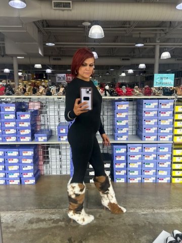 Houston, Texas Female Escort — private delights & cuddle - 1
