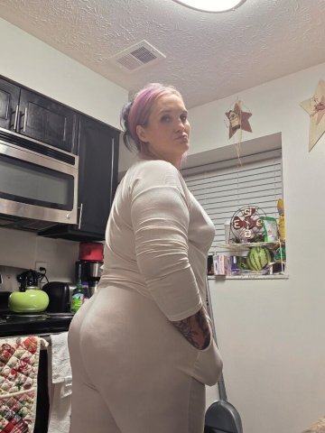 Lexington KY Tall Thick Goddess Female Escort — Incall & Outcall - 1