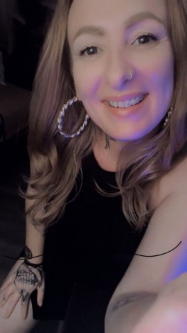 Incall & Qvhhr / Hour Sessions with a Red -Haired Sexi GILF in Joplin - 1