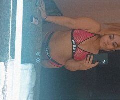 Dallas escorts - Dallas Female Escort — Big Booty Queen (2 Girl Special)