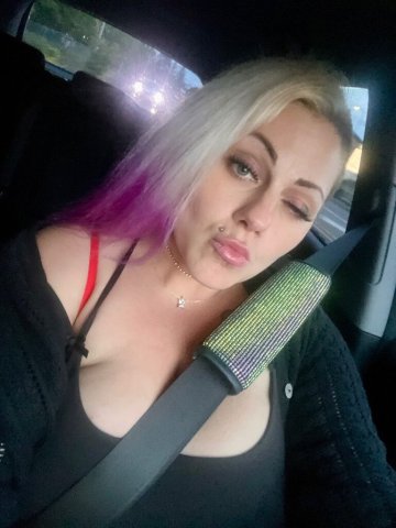 Natalie — Busty Blonde Incall/Outcall Female Escort (Roseburg, OR) - 1