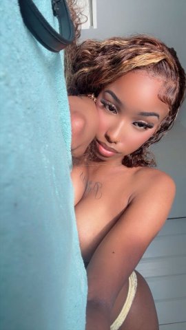 Miami FL Petite In-Call Escort — Slimm Hot N Tight - 1