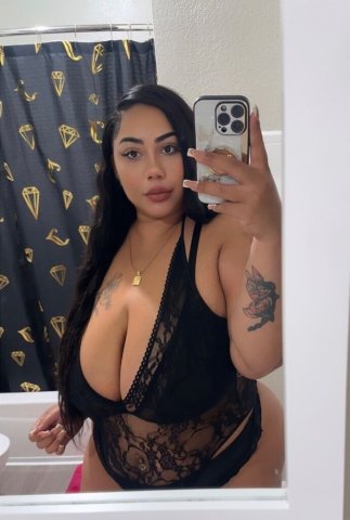San Diego Female Escort — Available Now, Serious Inquiries Only - 1