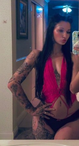 Daytona Petite Unique Escort — GFE + In/Out-Calls, Content Sale - 1