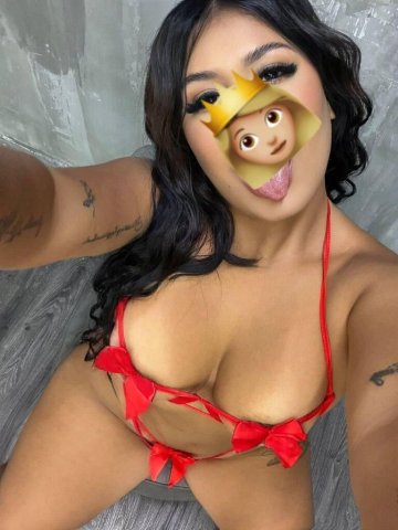 Des Moines, Iowa Female Escort — In-call only - 1