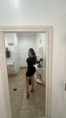 Incalls in Nashua — Female escort with in-person hours - 1