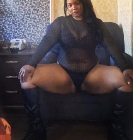 Staten Island Female Escort — pleasure-focused intimate encounters - 1