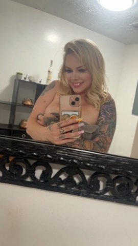 Victoria, Sexy Milf — Fetish Friendly GFE & Orgasm Focus - 1