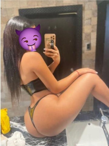 Ardiente latina  — Nuru massage, vaginal sex, and massage (incall only) - 1