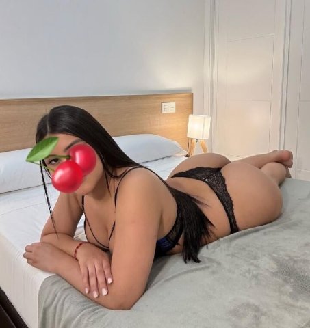 Mamasita Tierna  (21) — Female Escort - 1