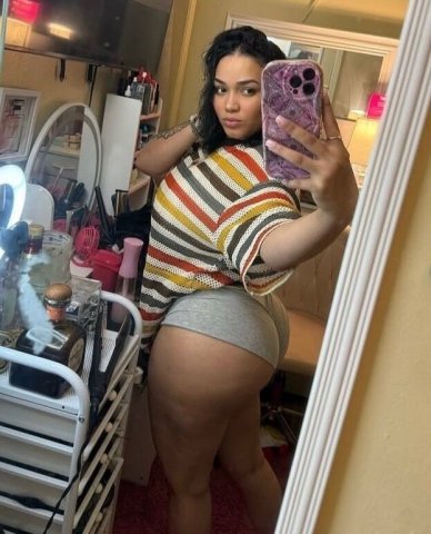 Huntsville, TX Female Escort - 1