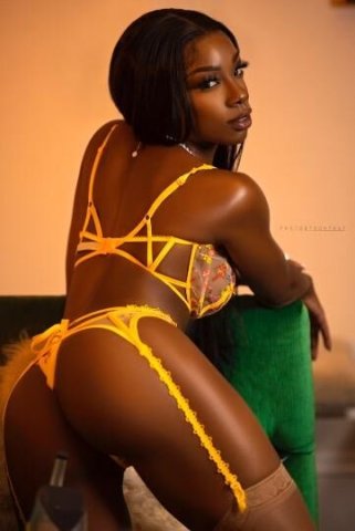 Incall or Outcall Female Escort in Oakland (East Bay), CA — Kayla - 1