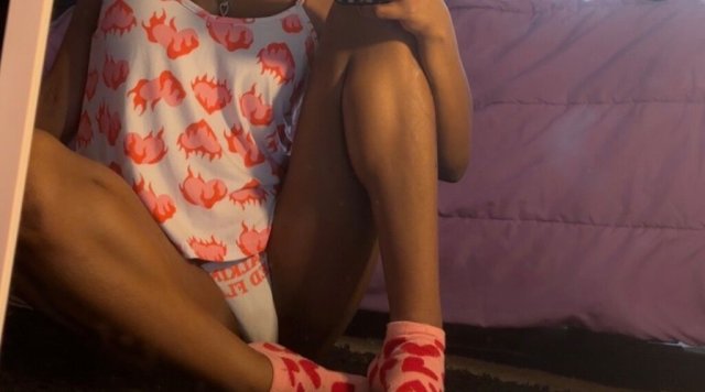 Dayton Female Escort — Outcalls Only - 1