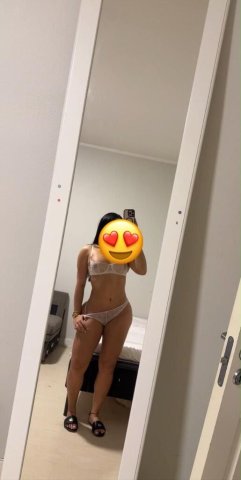 Colombiana nueva en tu zona — chica muy sexy - 1