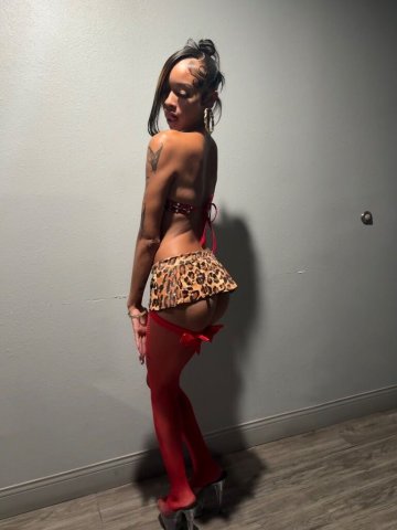 TeeTee — Female Escort with Incalls & Outcalls (San Fernando Valley) - 1
