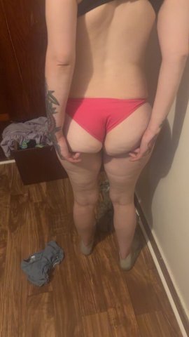 Buffalo Female Escort — Fun time with daddy - 1