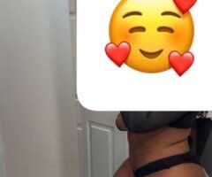 Chicago IL Female Escort — 100$ QV Specials (HHR 160 - 21) - Image 3