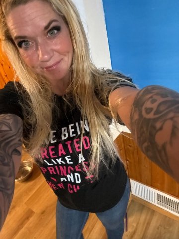 Pittsburgh Blonde Submissive Escort — Incall Tonight (Hotel in California, PA) — 28 - 1