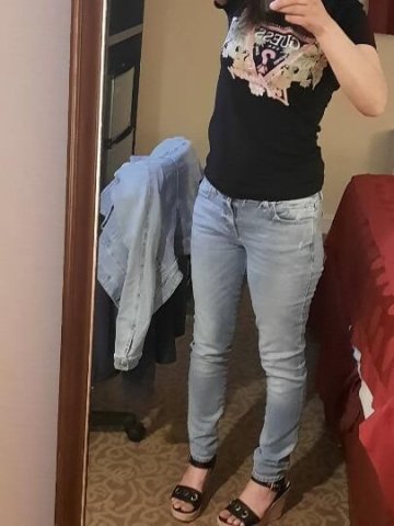 Mature Escort in Lewiston-Auburn, Maine — Drama-Free, Soft-Skin Experience - 1