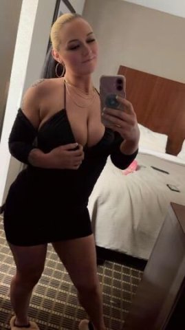 Janesville Female Escort — video chat (QV/HHR/HR) scheduling - 1