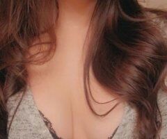Lexi (Brunette) In-Call Pleasure — Double-Girl Special in Chico, CA - Image 3