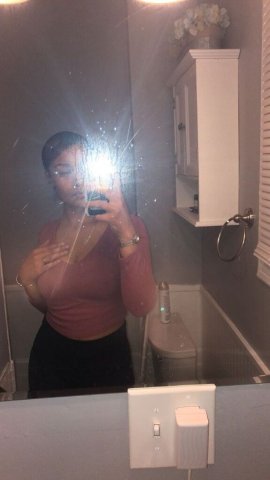 South Coast Bombshell Baddie — Outcall Female Escort (Fetish Friendly, Hand Jobs & Massages) - 1