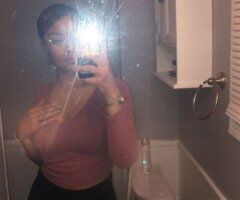 South Coast escorts - South Coast Bombshell Baddie — Outcall Female Escort (Fetish Friendly, Hand Jobs & Massages)