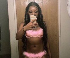 Inland Empire escorts - Inland Empire Party Girl Outcall Specials — Lea Scott