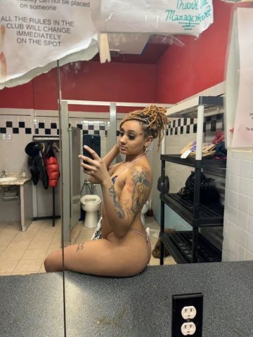 Petite redbone  (Springfield) — outcalls only - 1