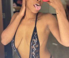 Dallas Petite Brown Skin Escort — Upscale, Discreet Outcalls - Image 2