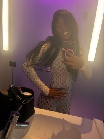 San Fernando Valley Female Escort — $20 deposit & in-call card date special - 1