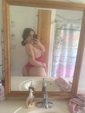 Martinsburg Incall Green-Eyed Goddess — Face & Long-Hair Sessions - 1