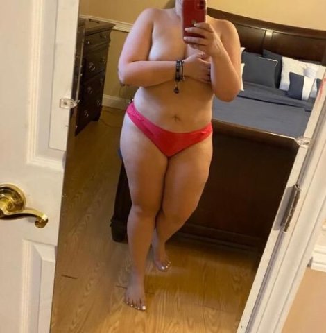 Manchester, NH Sexy Mami (40) — White Latina Curves, Big Ass - 1