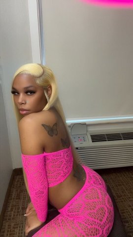 Jonesboro Pink Kitty — Deep Throat & Tight Pussy - 1