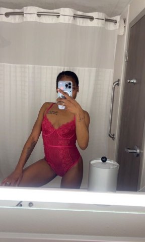 Skinny Petite Outcalls — Detroit Female Escort (25)  - 1