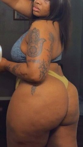 Watertown NY Black Belly Female Escort — 2 girls, face time & car fun - 1