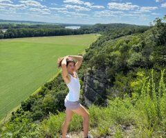 Columbia/Jeff City escorts - soft where you want it, rough where you need it. Be Curious!!