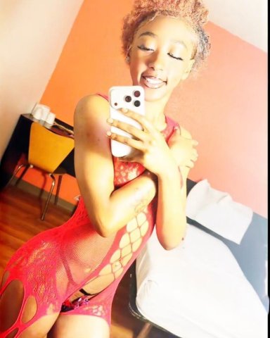 San Jose CA Petite Chocolate Escort — No GFE, Fetish Welcomed - 1